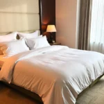 HOTEL WHITE COMFORTER 300GSM